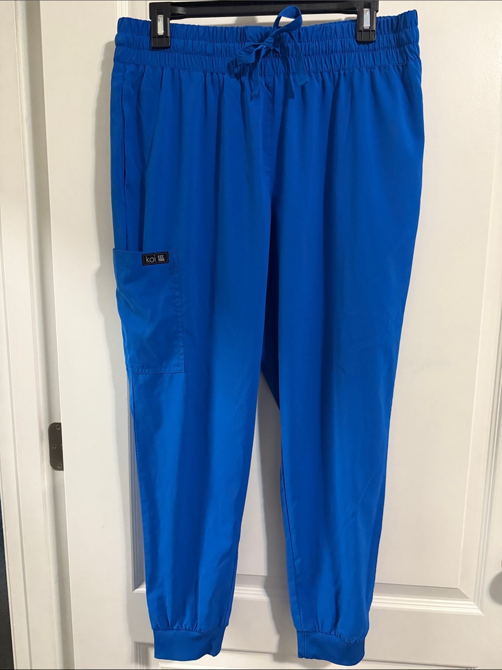 koi woman's Jogger Scrub Pants in Royal Blue